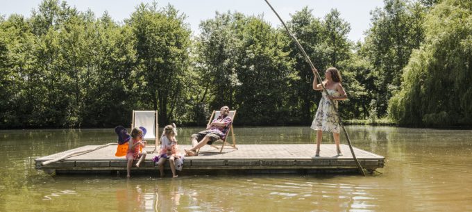 la famille vous accueille aux fées du moulin